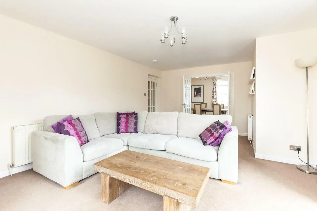 City Centre Apartment Edinburgh